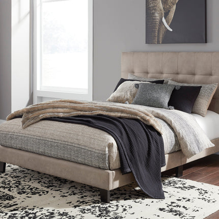 Adelloni Bed - Light Brown
