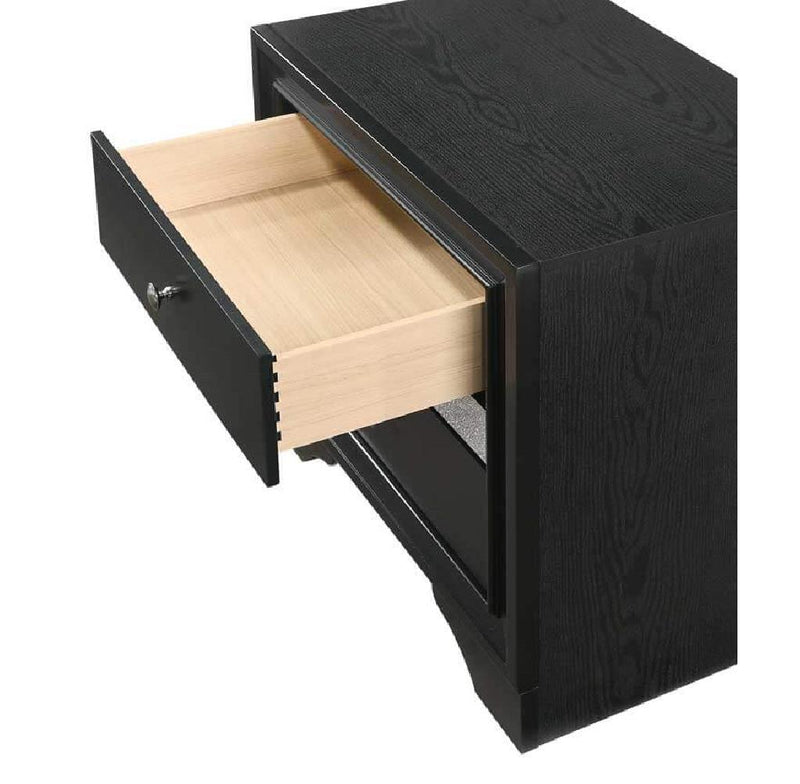 Alamar Nightstand