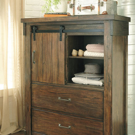 Signature Design by Ashley® Lakeleigh Brown Chest